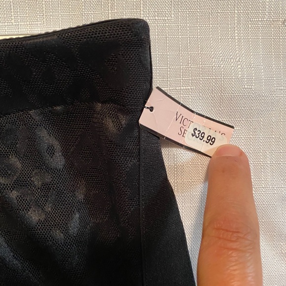 Victoria’s Secret Performance Leggings Extra Small - Picture 4 of 7